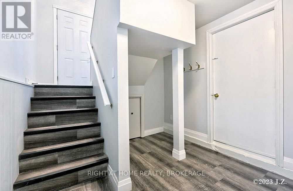 839 MOUNTAIN ASH ROAD WEST Image 17