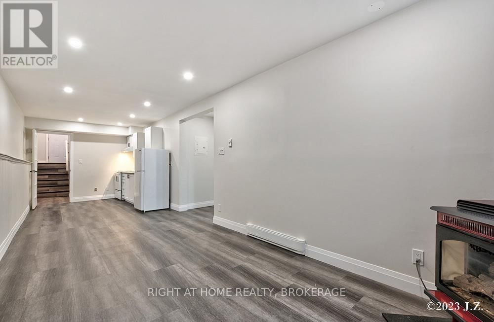 839 MOUNTAIN ASH ROAD WEST Image 21