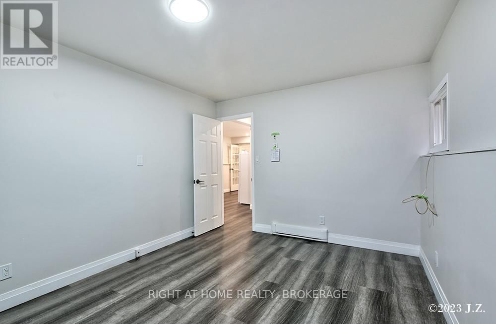 839 MOUNTAIN ASH ROAD WEST Image 23