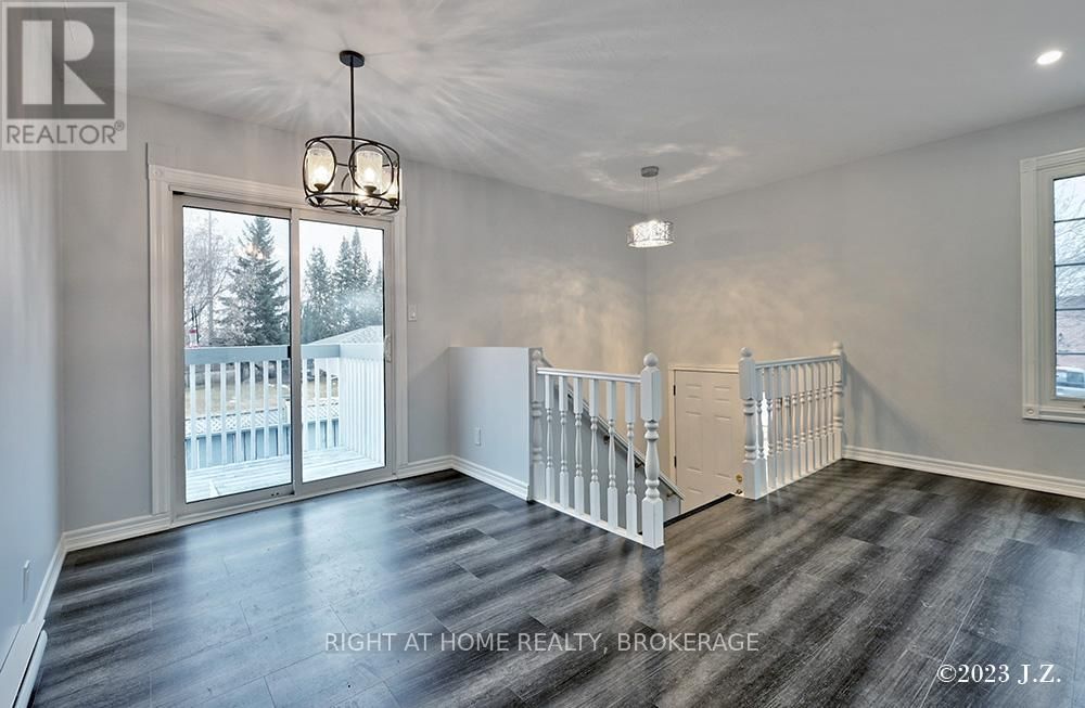 839 MOUNTAIN ASH ROAD WEST Image 3