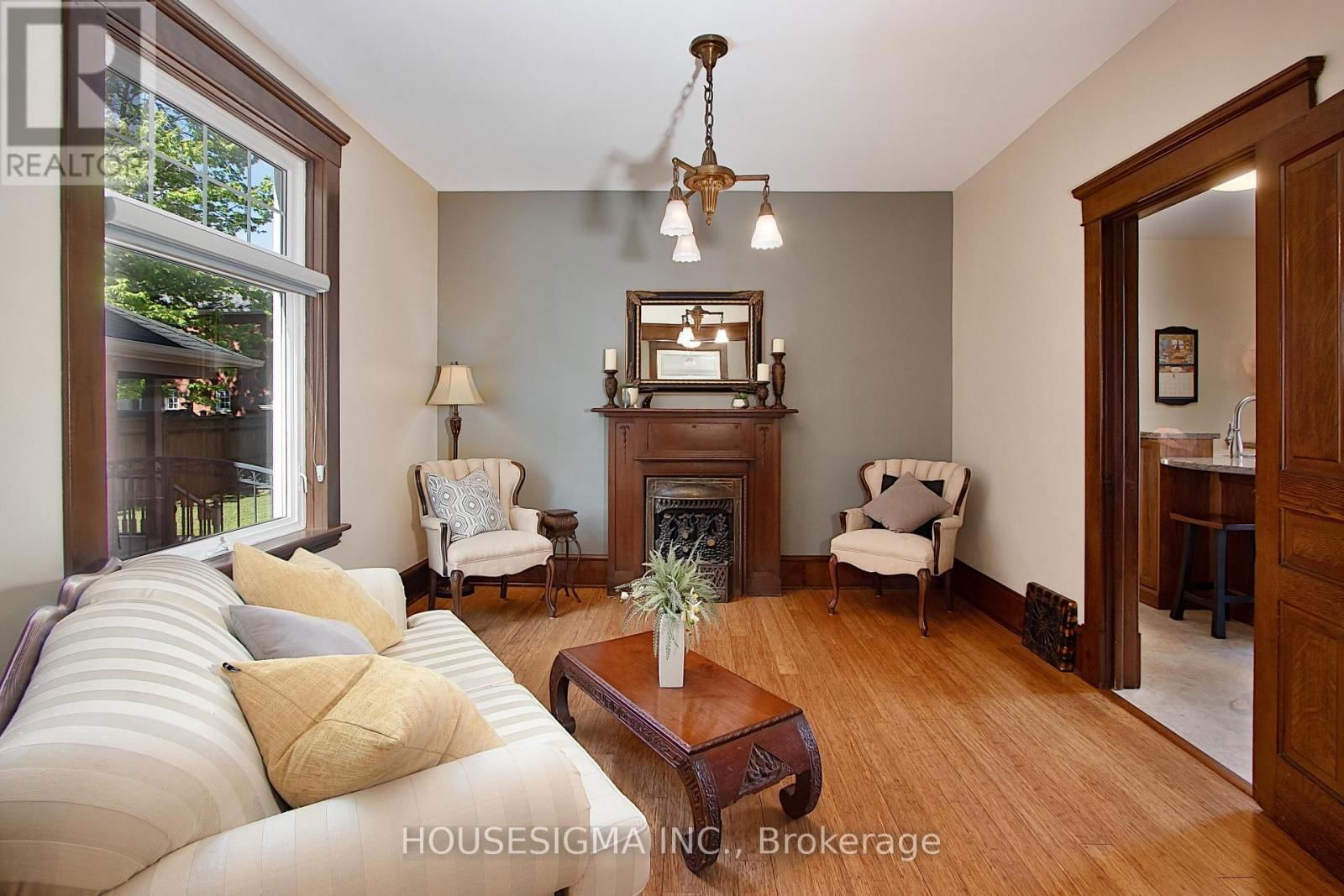 212 FRONT STREET Image 15