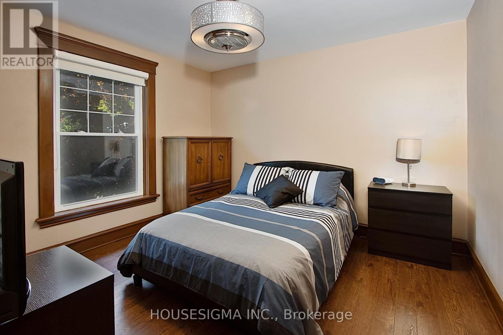 212 FRONT STREET Image 25