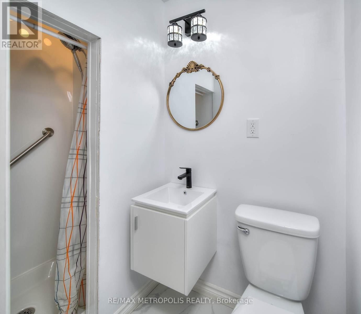 539 MOORE STREET Image 14