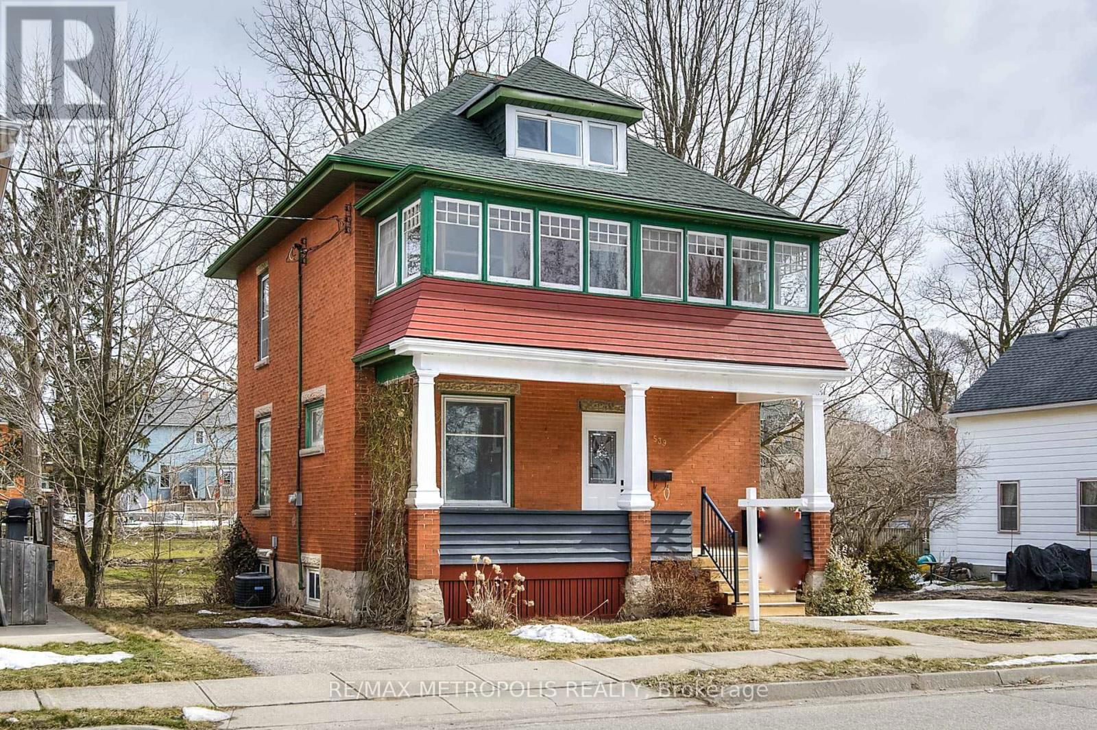 539 MOORE STREET Image 3