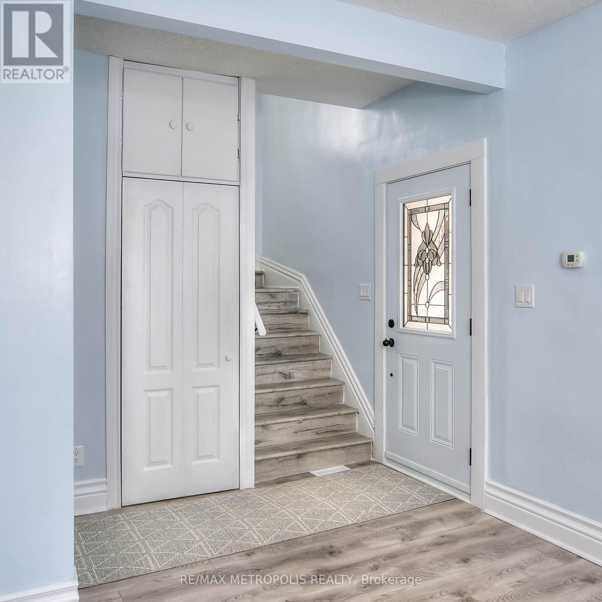 539 MOORE STREET Image 5