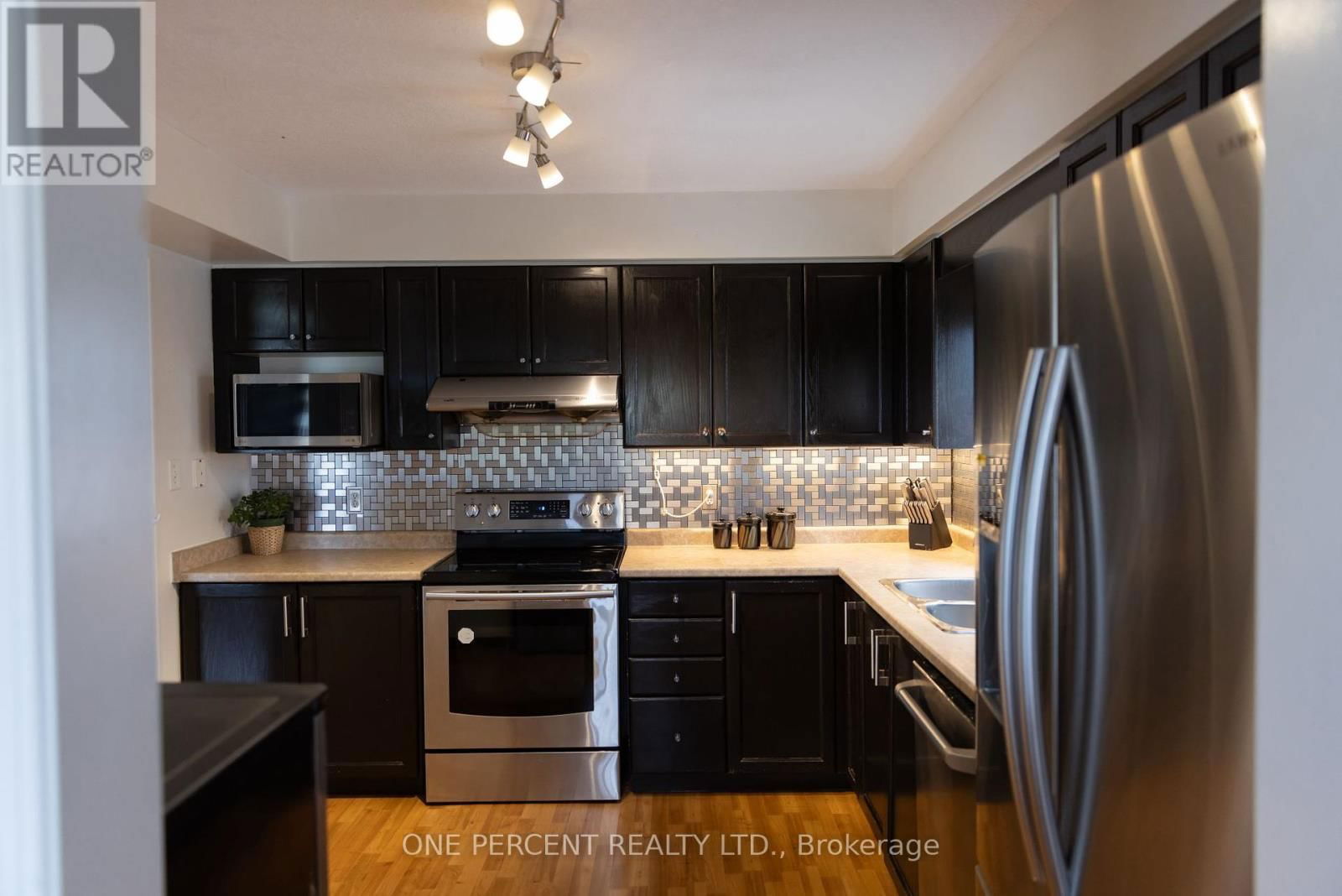 160 HIDDEN CREEK DRIVE Image 9