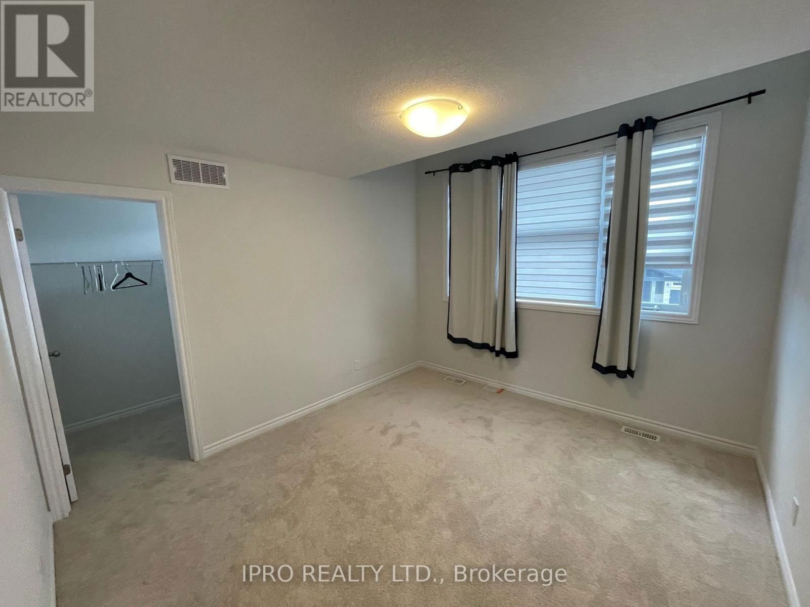 516 DOONWOODS CRESCENT WEST Image 22