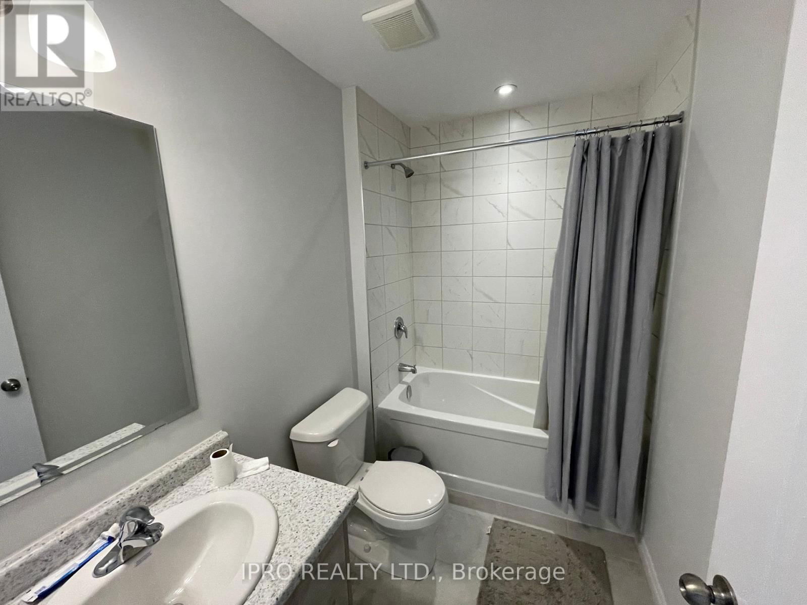 516 DOONWOODS CRESCENT WEST Image 25