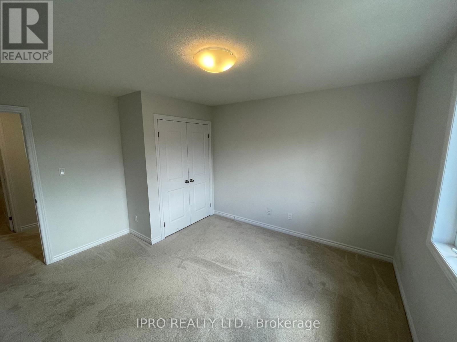 516 DOONWOODS CRESCENT WEST Image 28