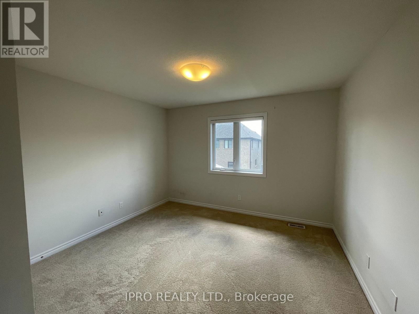 516 DOONWOODS CRESCENT WEST Image 29