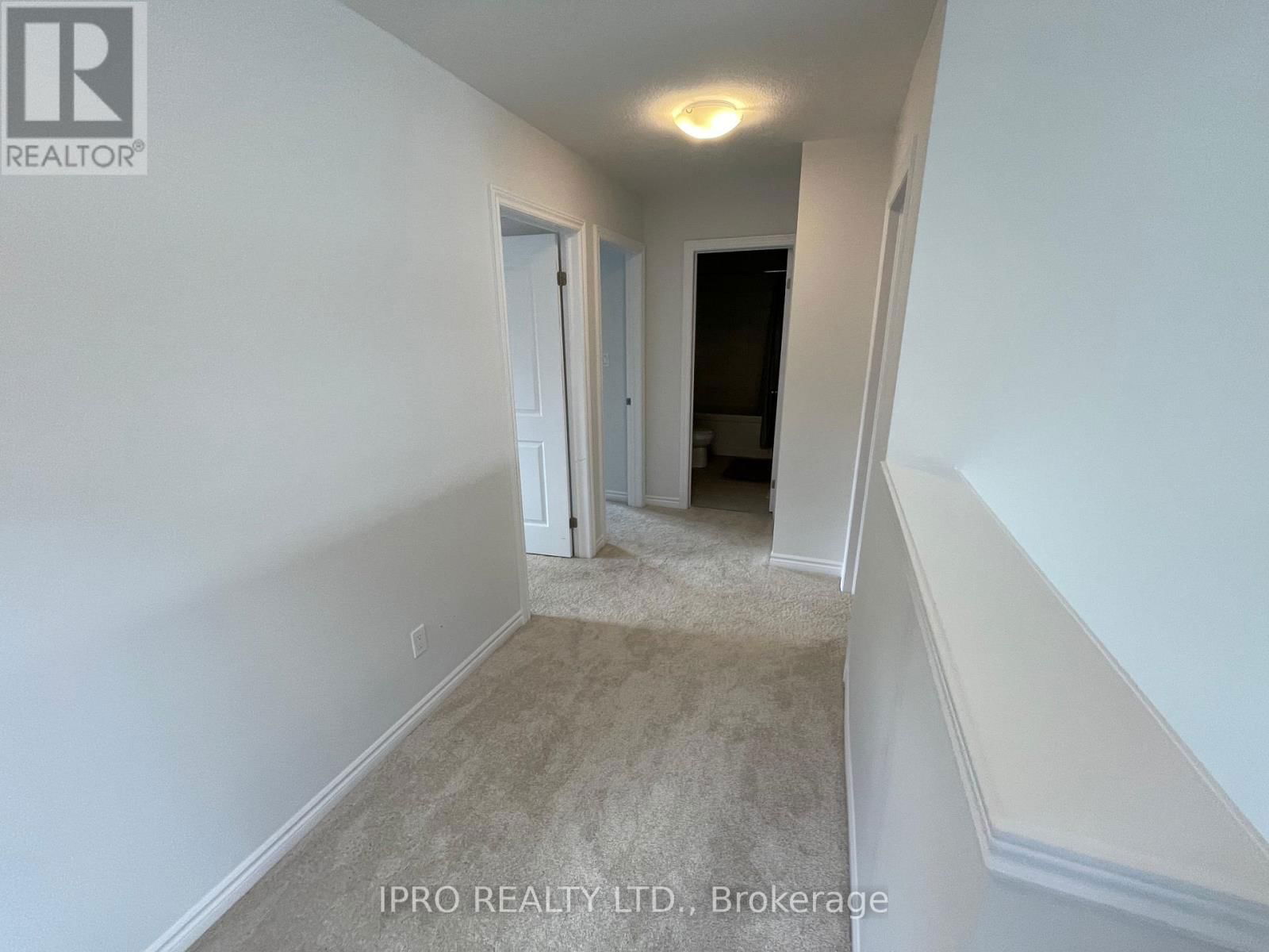 516 DOONWOODS CRESCENT WEST Image 31