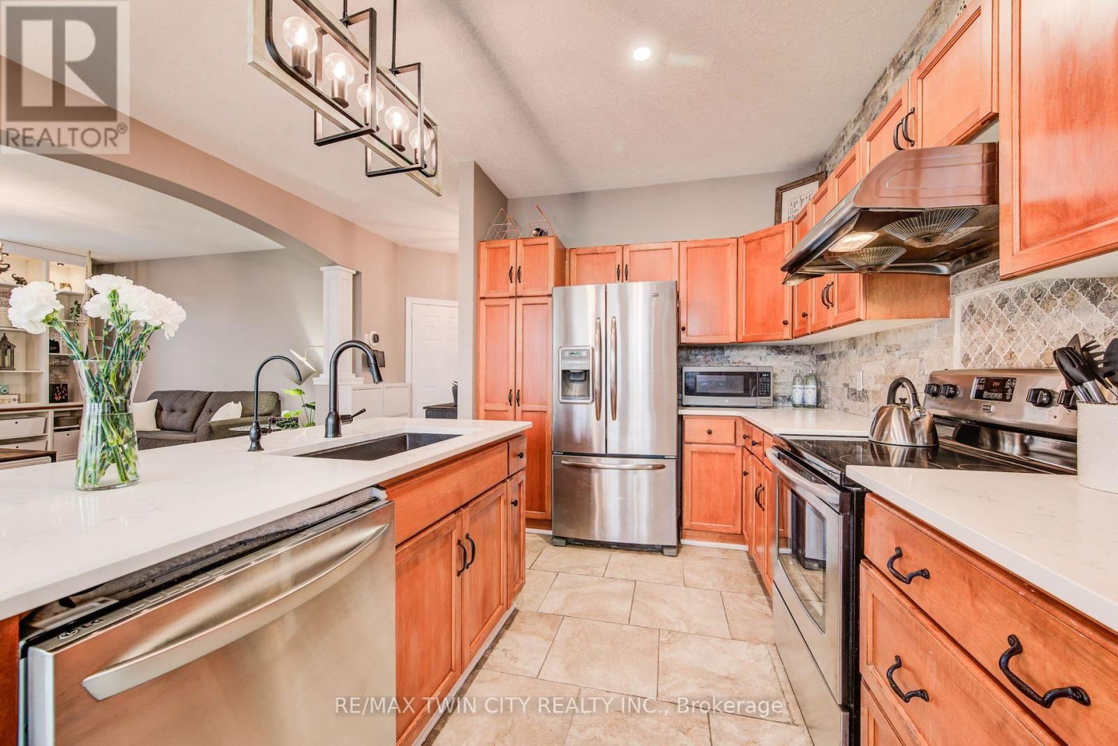 616 FRIEBURG DRIVE Image 13