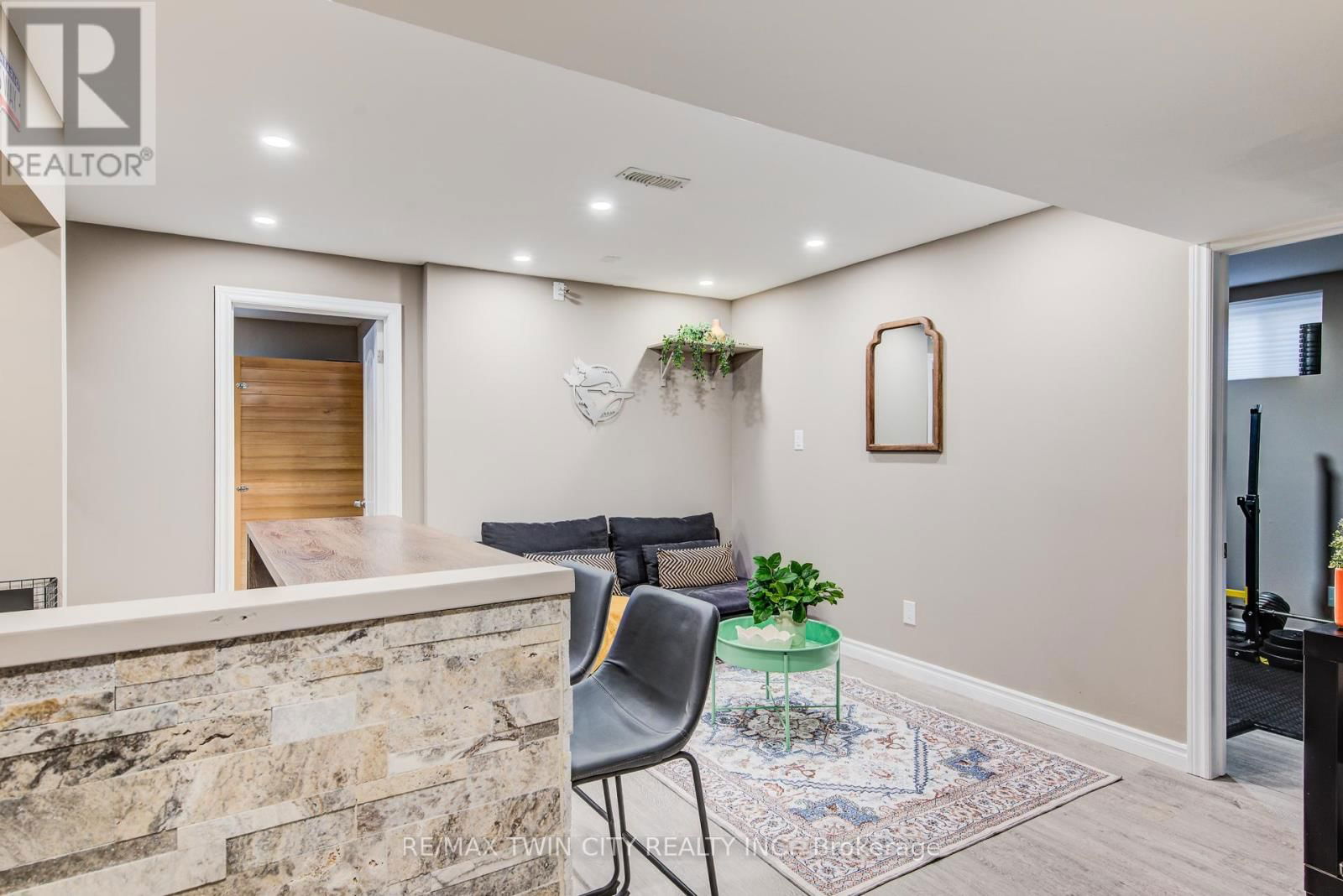 616 FRIEBURG DRIVE Image 33