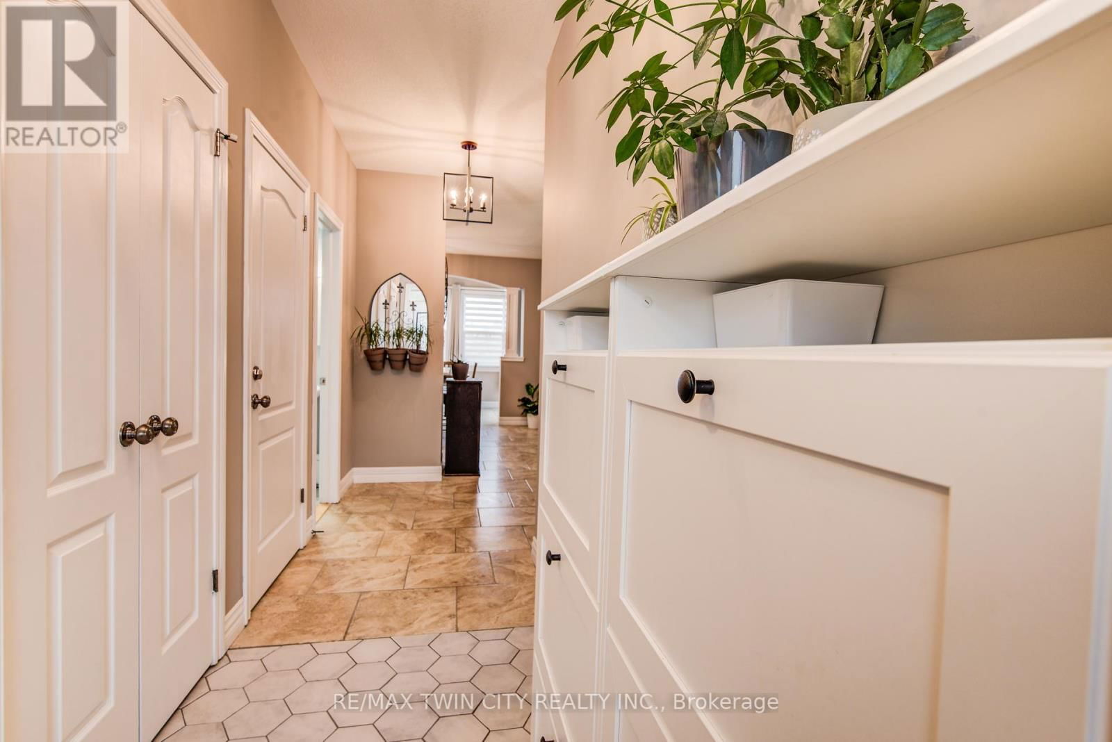 616 FRIEBURG DRIVE Image 5
