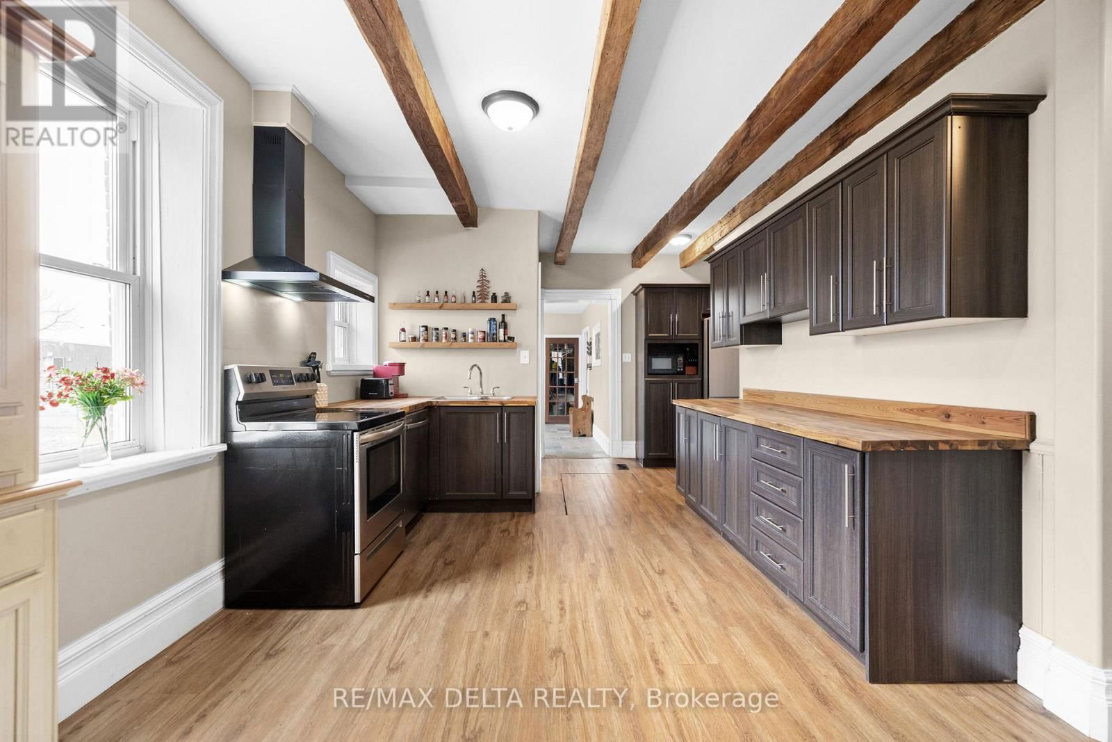 1773 DIAMONDVIEW ROAD Image 5