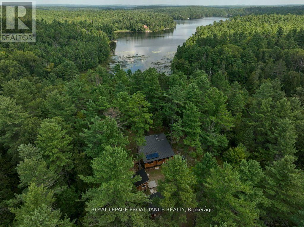 1812 NORWAY-LAKE LANE Image 39