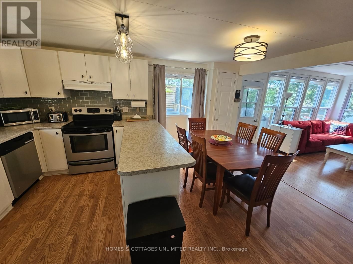 3048 CROZIER B ROAD WEST Image 25