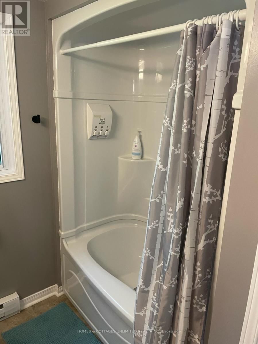 3048 CROZIER B ROAD WEST Image 34