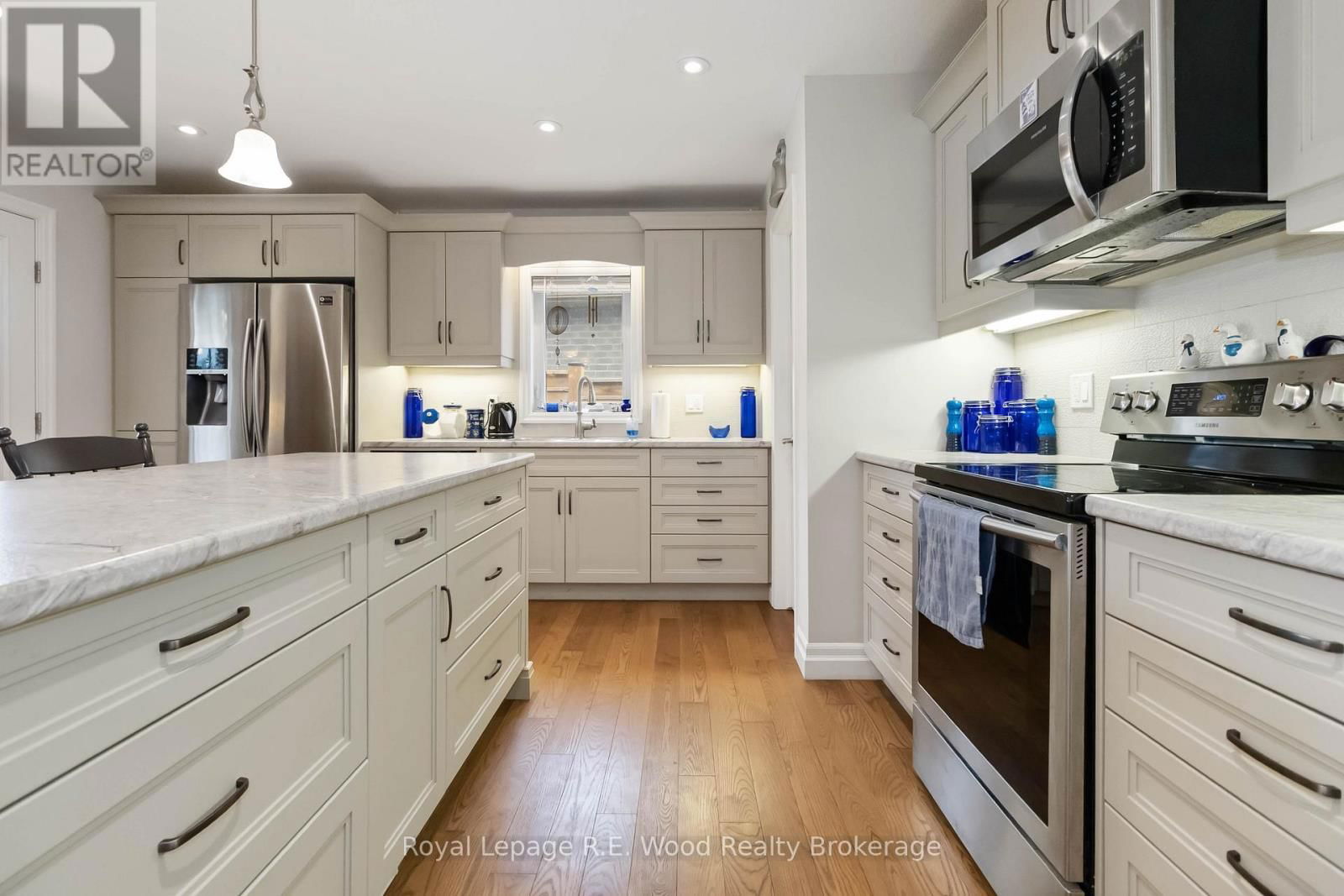 301 WILSON AVENUE Image 13