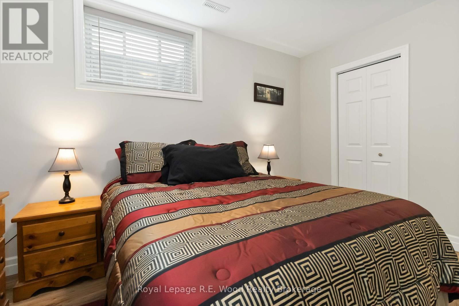 301 WILSON AVENUE Image 32