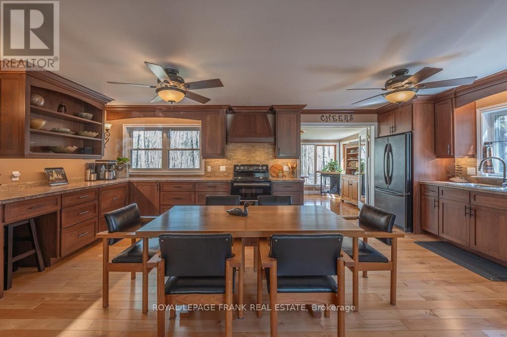 132 SUGARBUSH CRESCENT Image 10