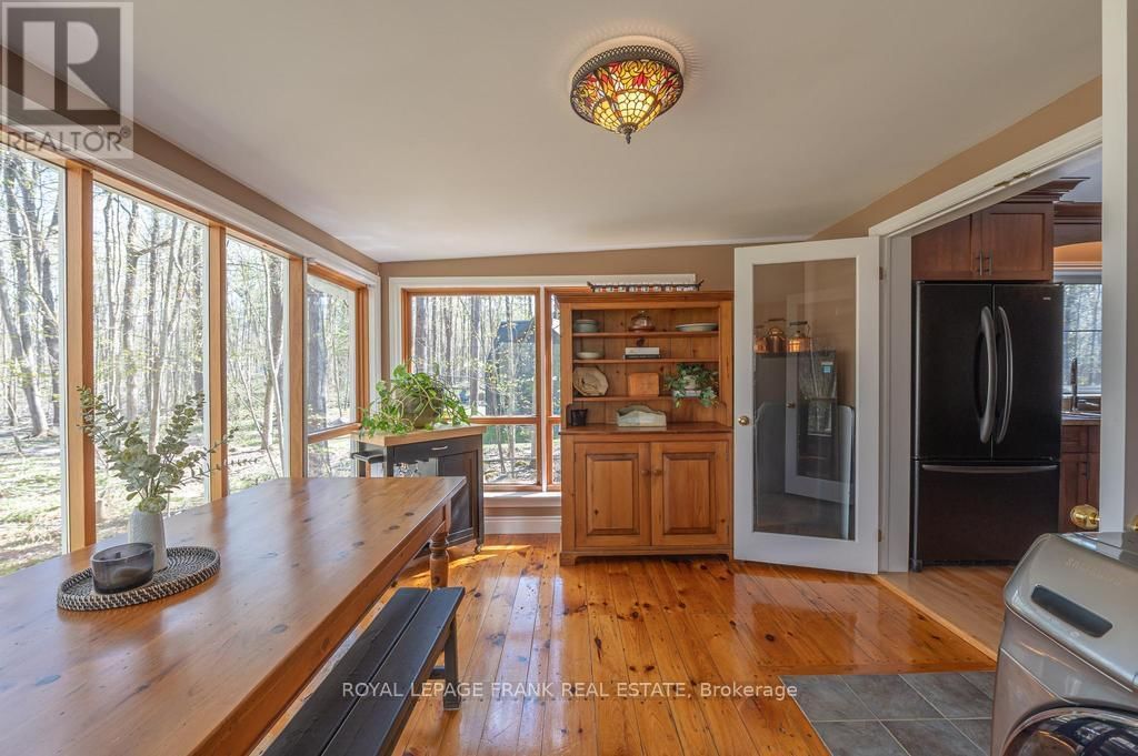 132 SUGARBUSH CRESCENT Image 14