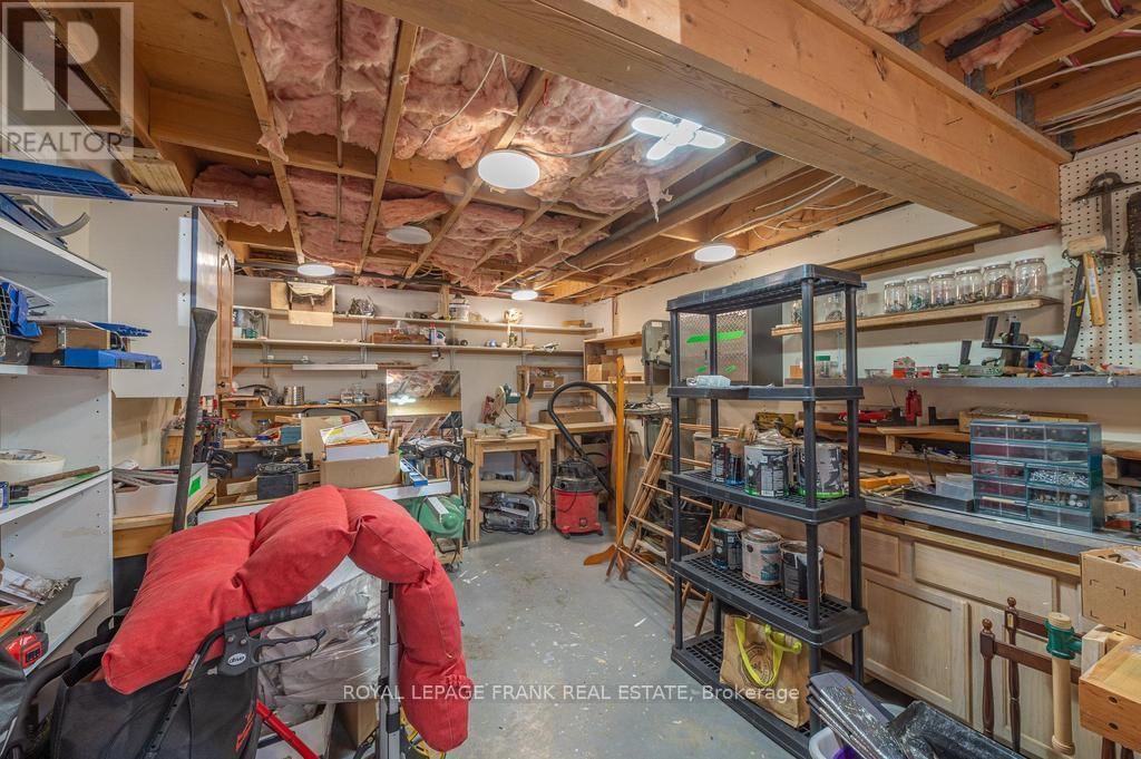 132 SUGARBUSH CRESCENT Image 33