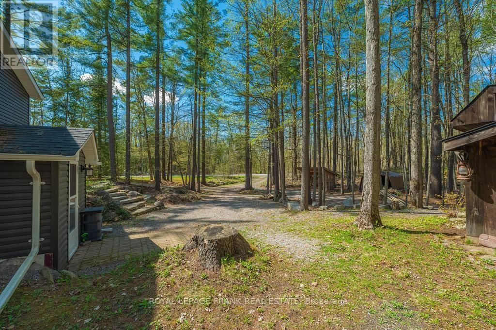 132 SUGARBUSH CRESCENT Image 34