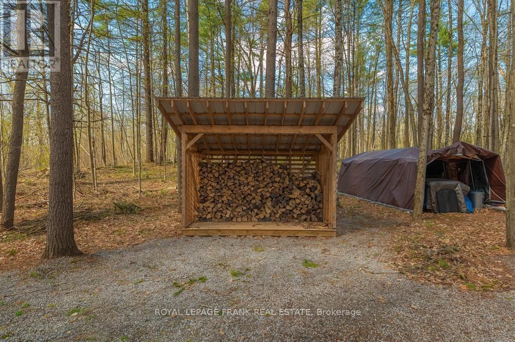 132 SUGARBUSH CRESCENT Image 38