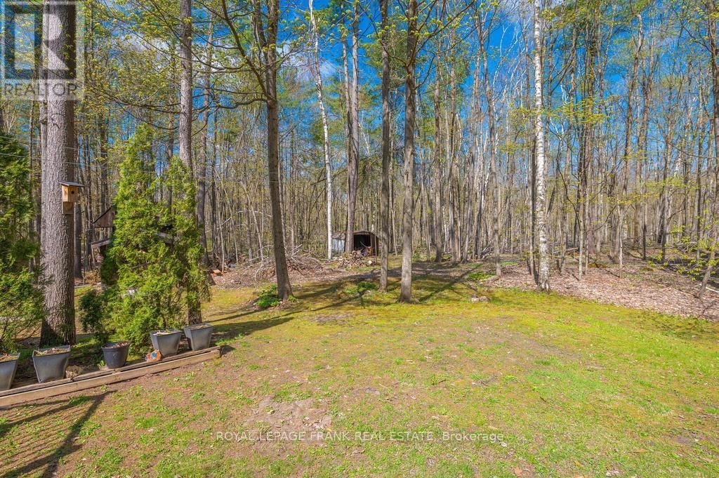 132 SUGARBUSH CRESCENT Image 44