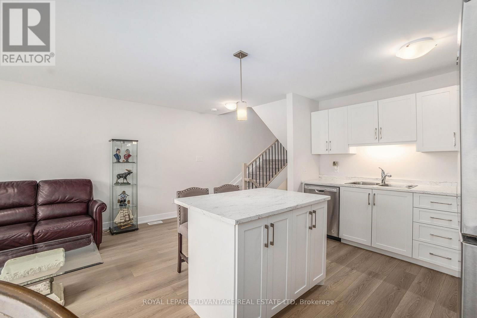 28 MARGARET GRAHAM TERRACE Image 10