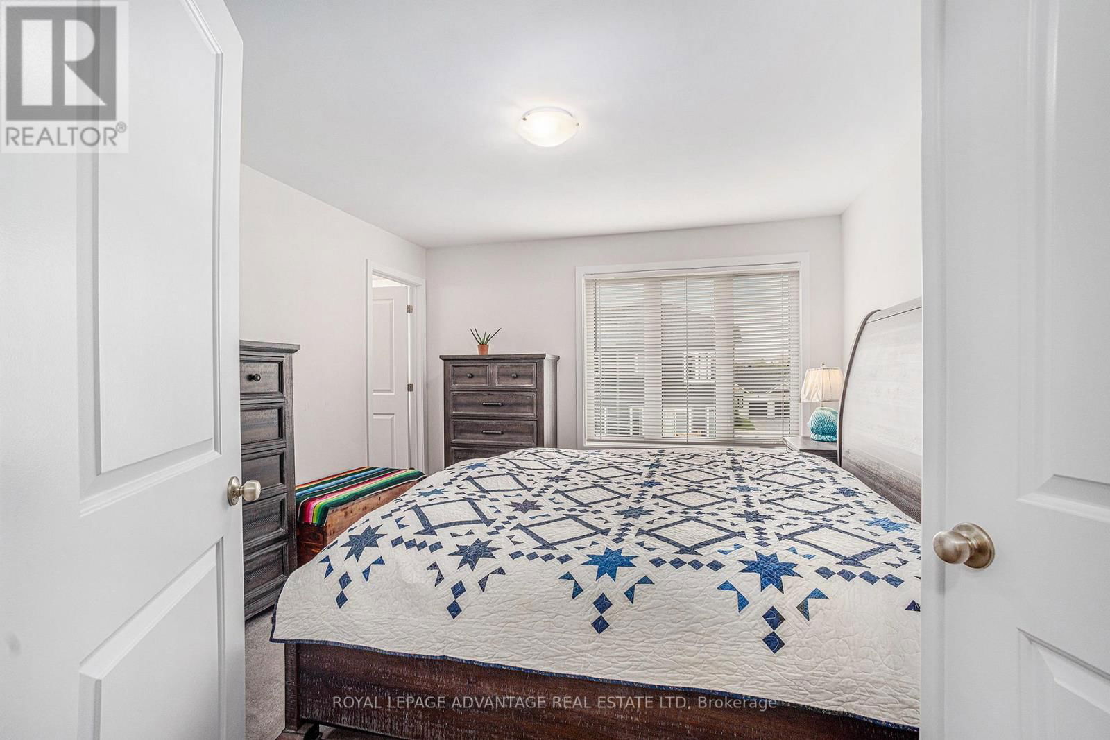 28 MARGARET GRAHAM TERRACE Image 12