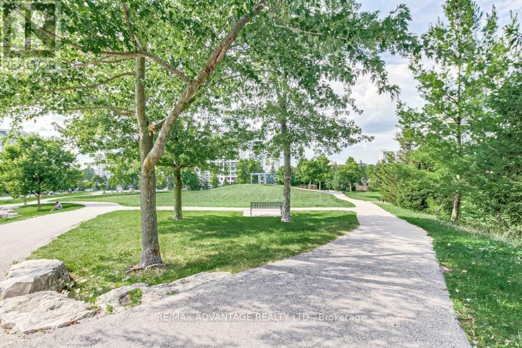 310 - 320 SUGARCREEK TRAIL Image 24
