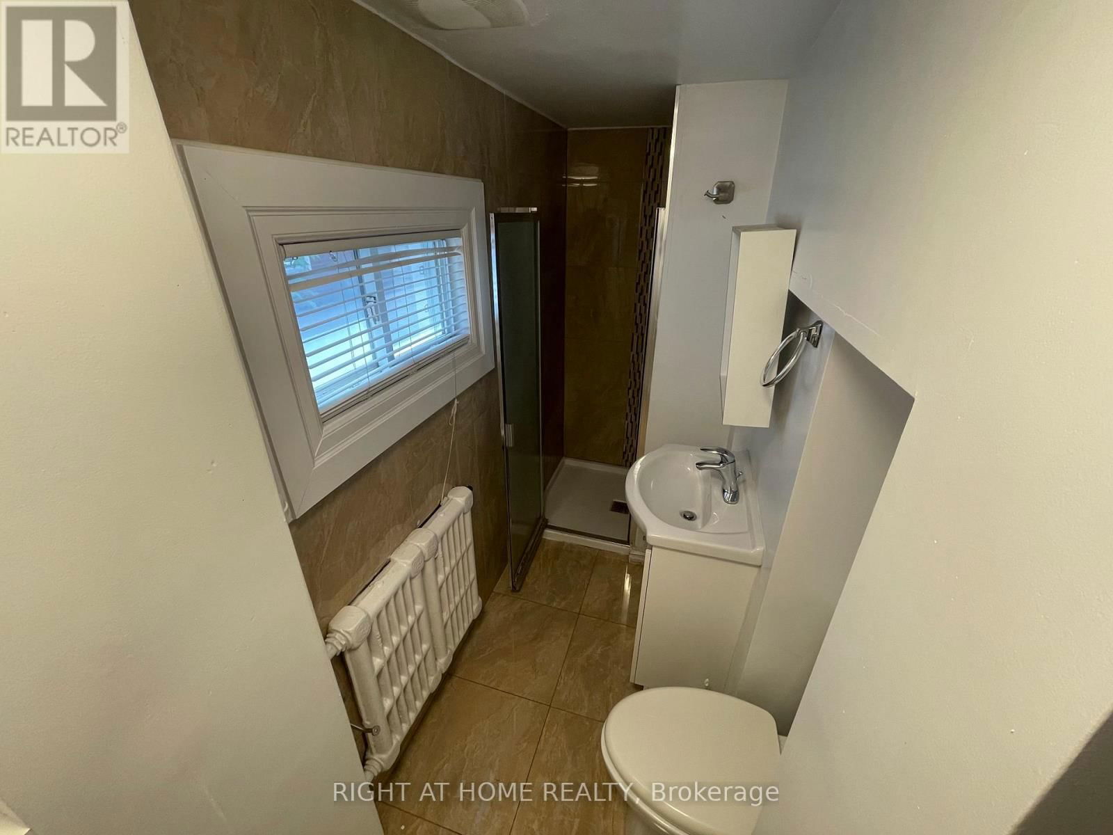 420 BRONSON AVENUE Image 25