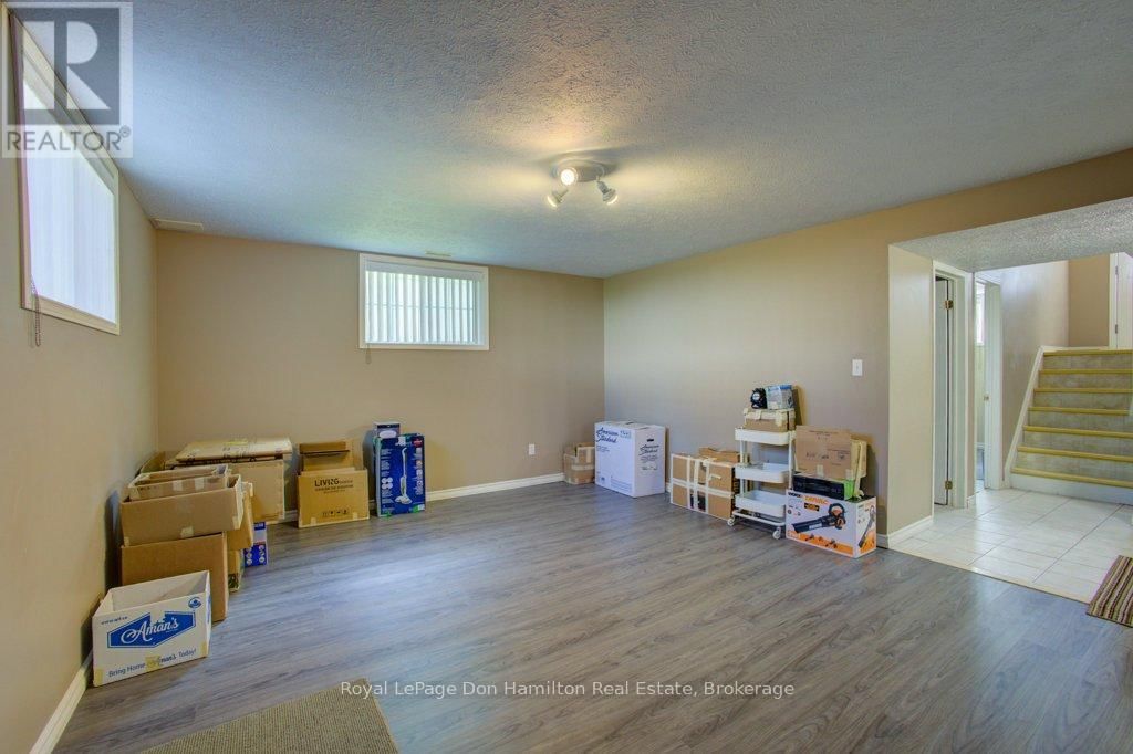 725 KINCAID STREET Image 12