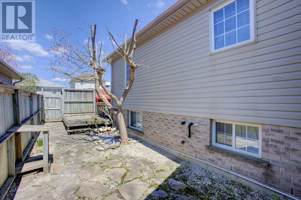 725 KINCAID STREET Image 17