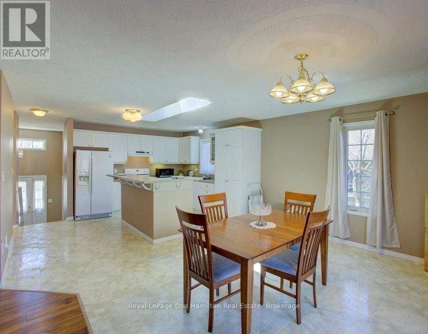 725 KINCAID STREET Image 7
