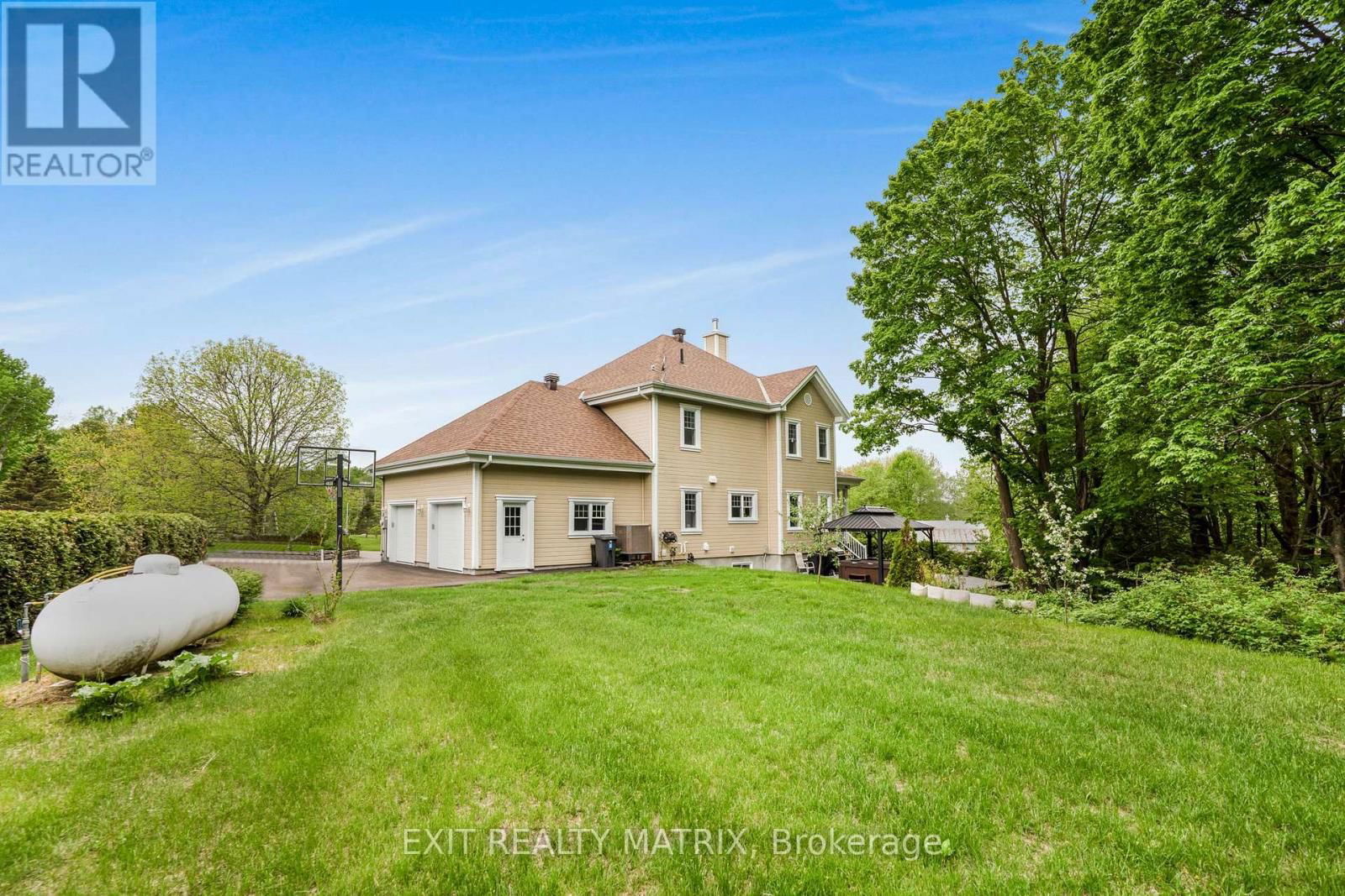 5 - 64 RADSTOCK LANE Image 37