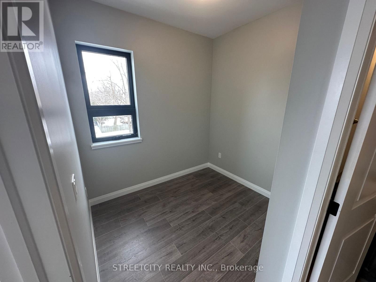 307 - 263 BUTLER STREET Image 10
