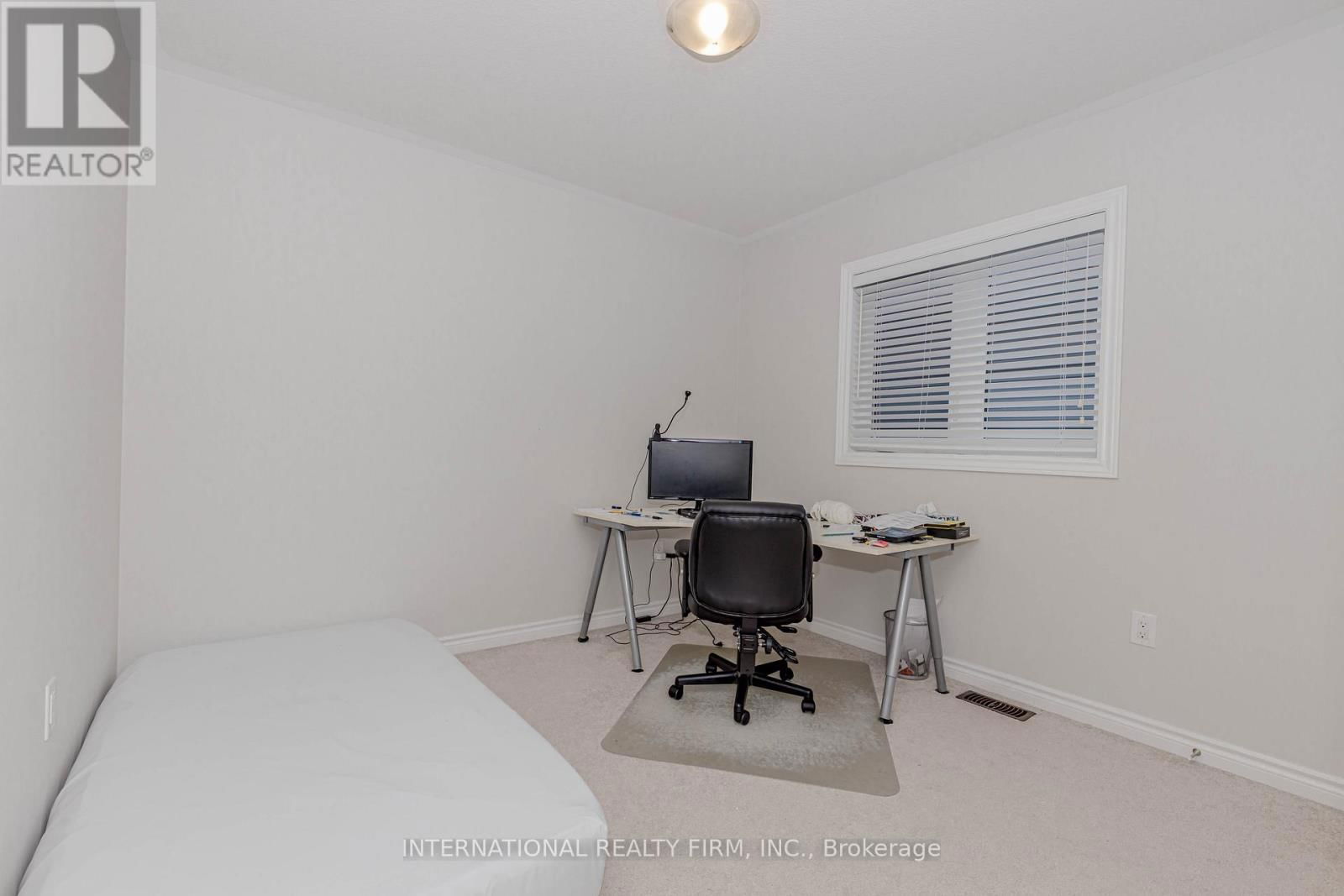 171 BILANSKI FARM ROAD Image 32