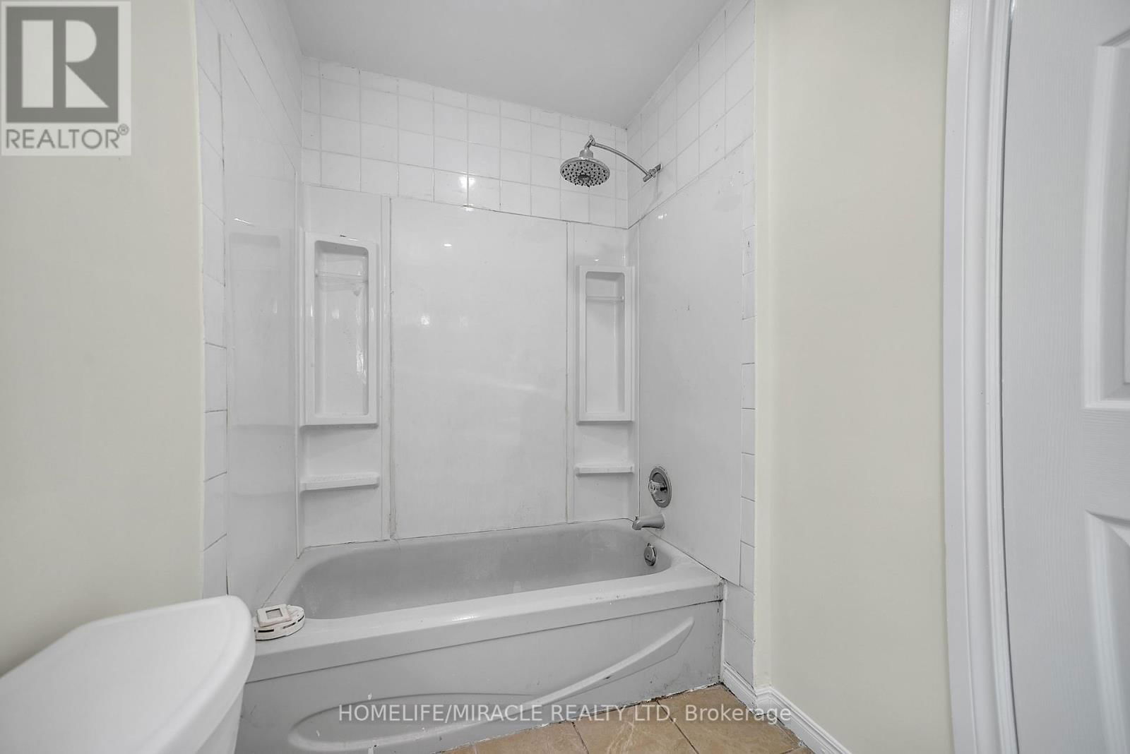 35 BRIDGE STREET WEST Image 24