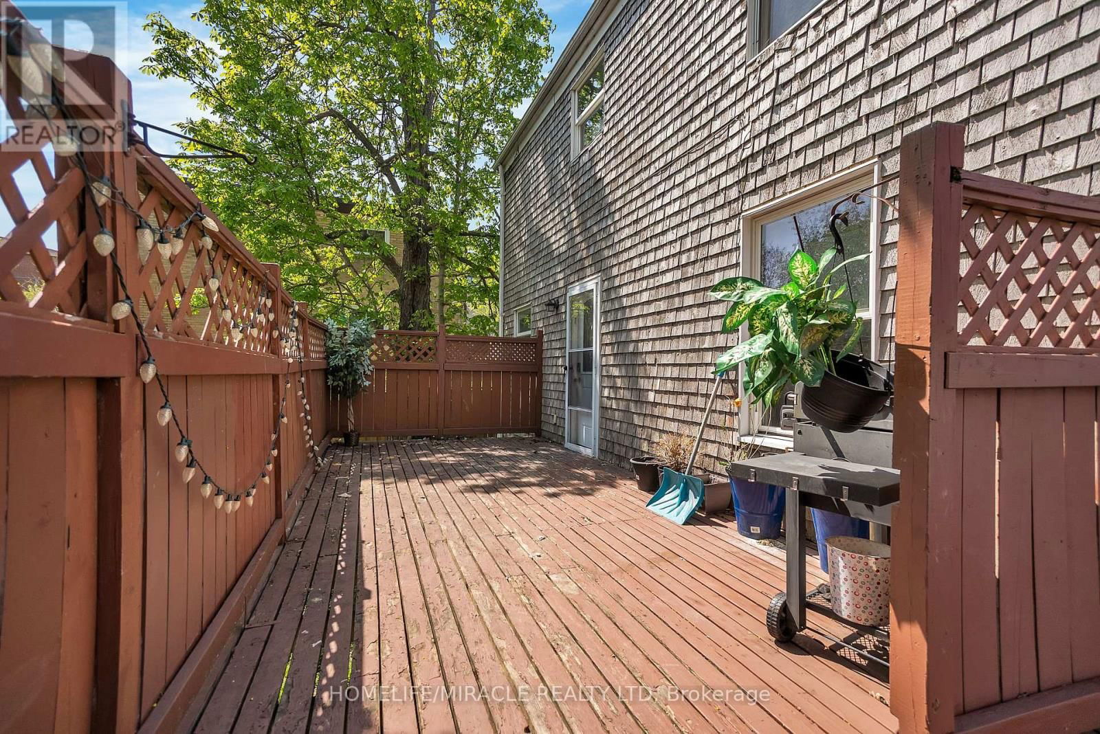 35 BRIDGE STREET WEST Image 31
