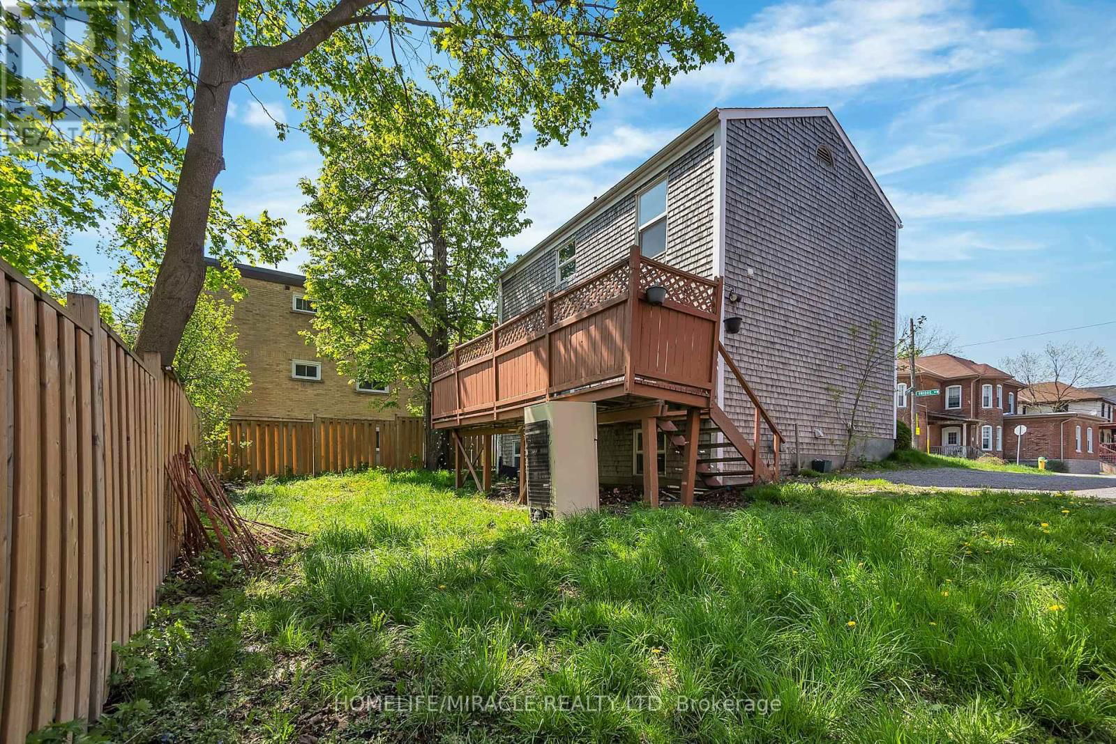 35 BRIDGE STREET WEST Image 33