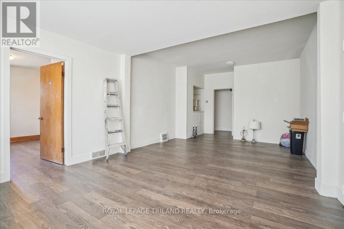 85 KENT STREET NORTH Image 7
