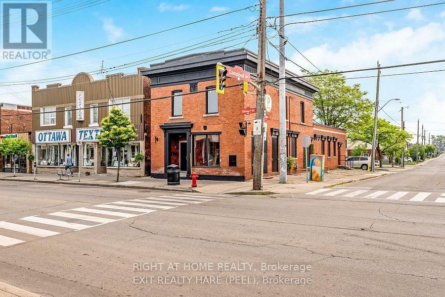 Main - 262 OTTAWA STREET NORTH Image 2
