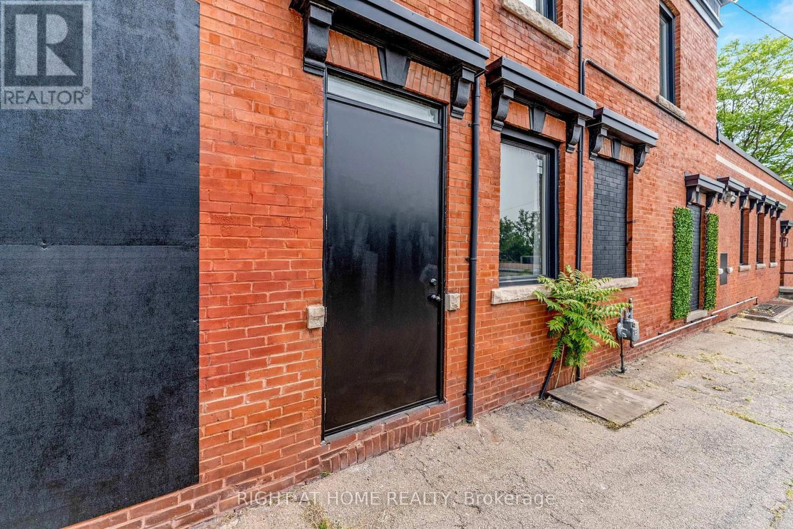 Main - 262 OTTAWA STREET NORTH Image 7