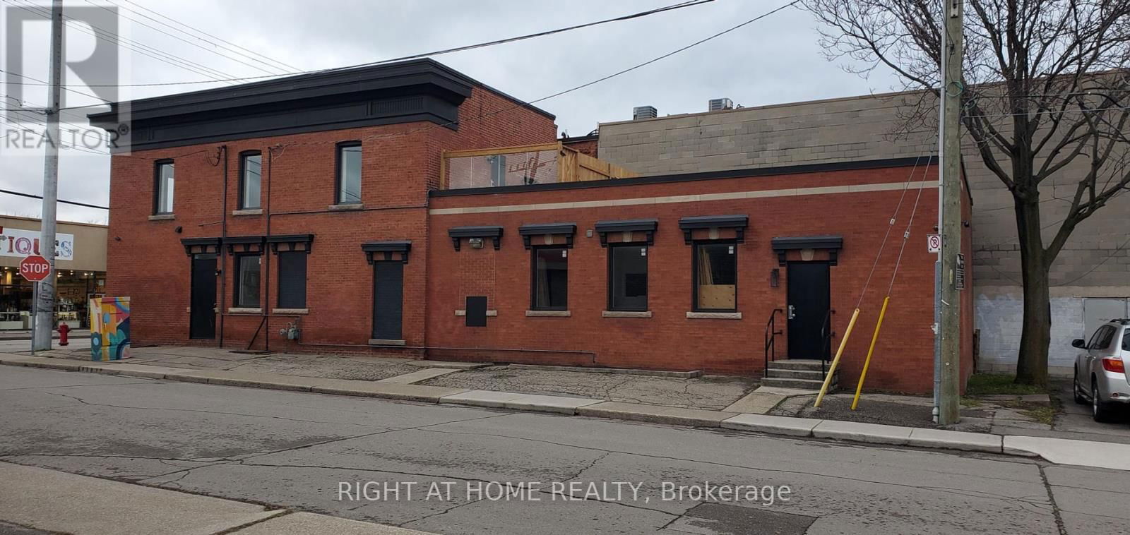 Main - 262 OTTAWA STREET NORTH Image 9