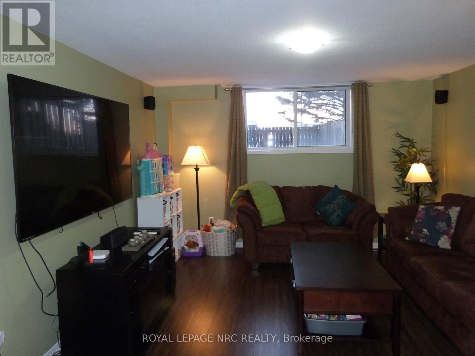 175 ST.LAWRENCE DRIVE WEST Image 16