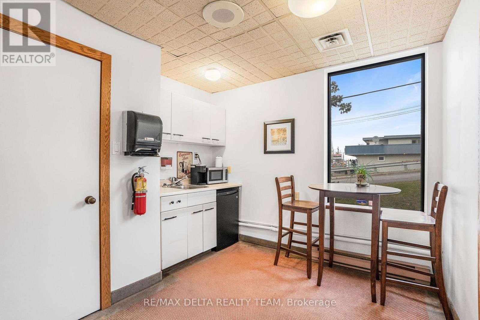 2548 ST JOSEPH BOULEVARD Image 17