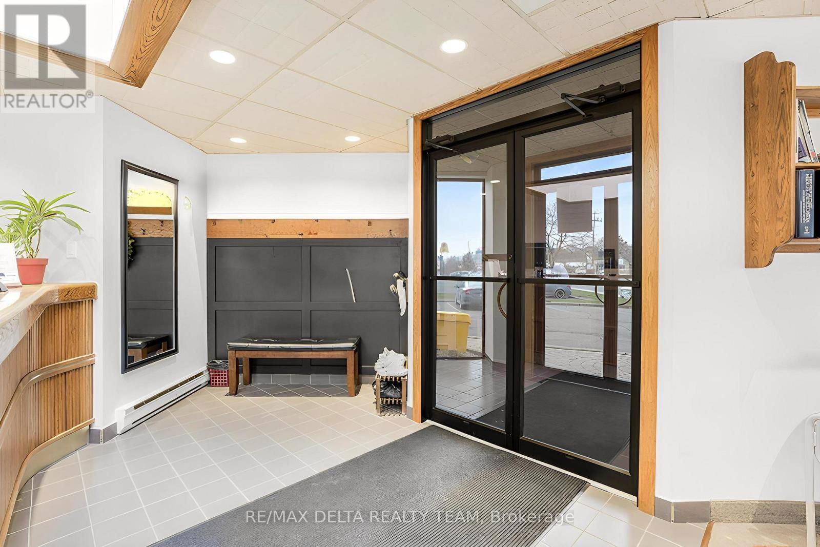 2548 ST JOSEPH BOULEVARD Image 4